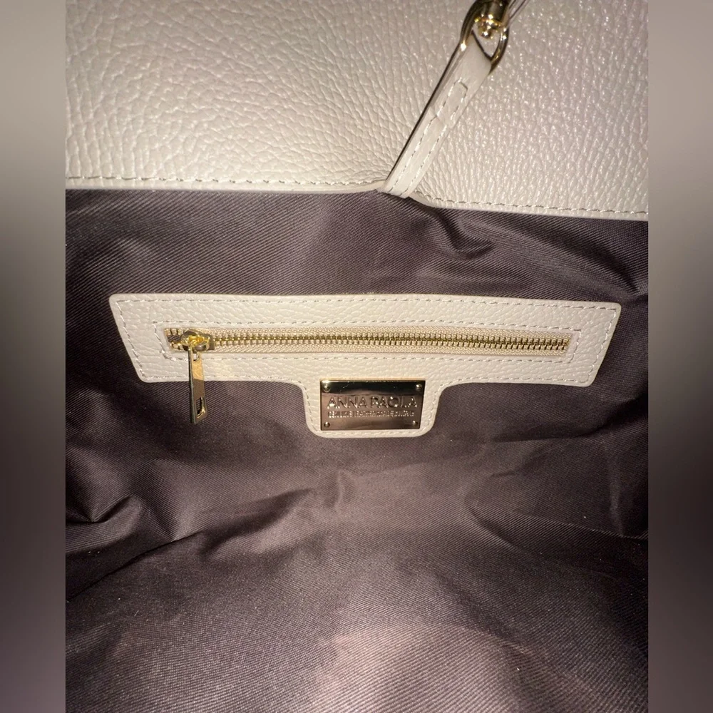 Anna Paola sleek taupe